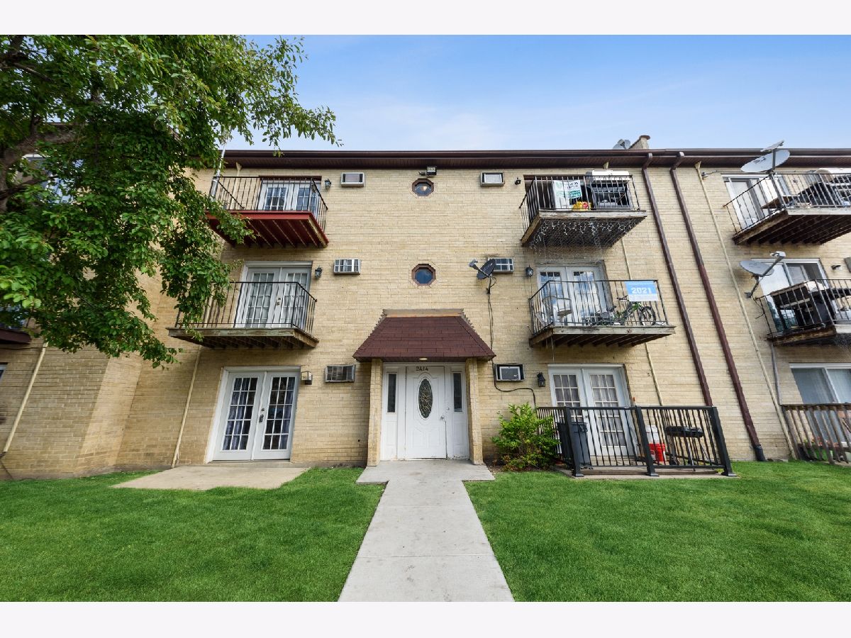 Condominiums Sold Stone Creek Arlington Heights Illinois, 2414 Randall