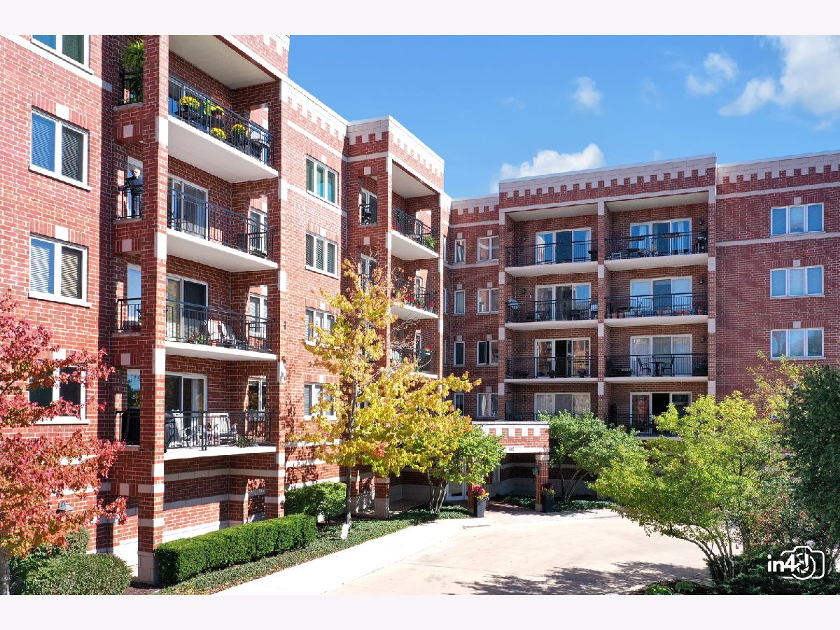 Waterford Place Wheaton IL, Condominiums For Sale & For Rent Sadie