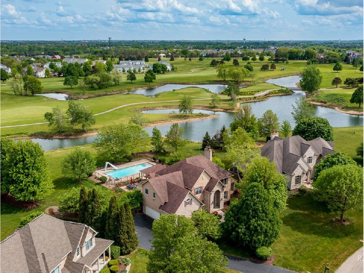 Homes Sold Hills Of Turnberry Lakewood Illinois, 9445 Nicklaus