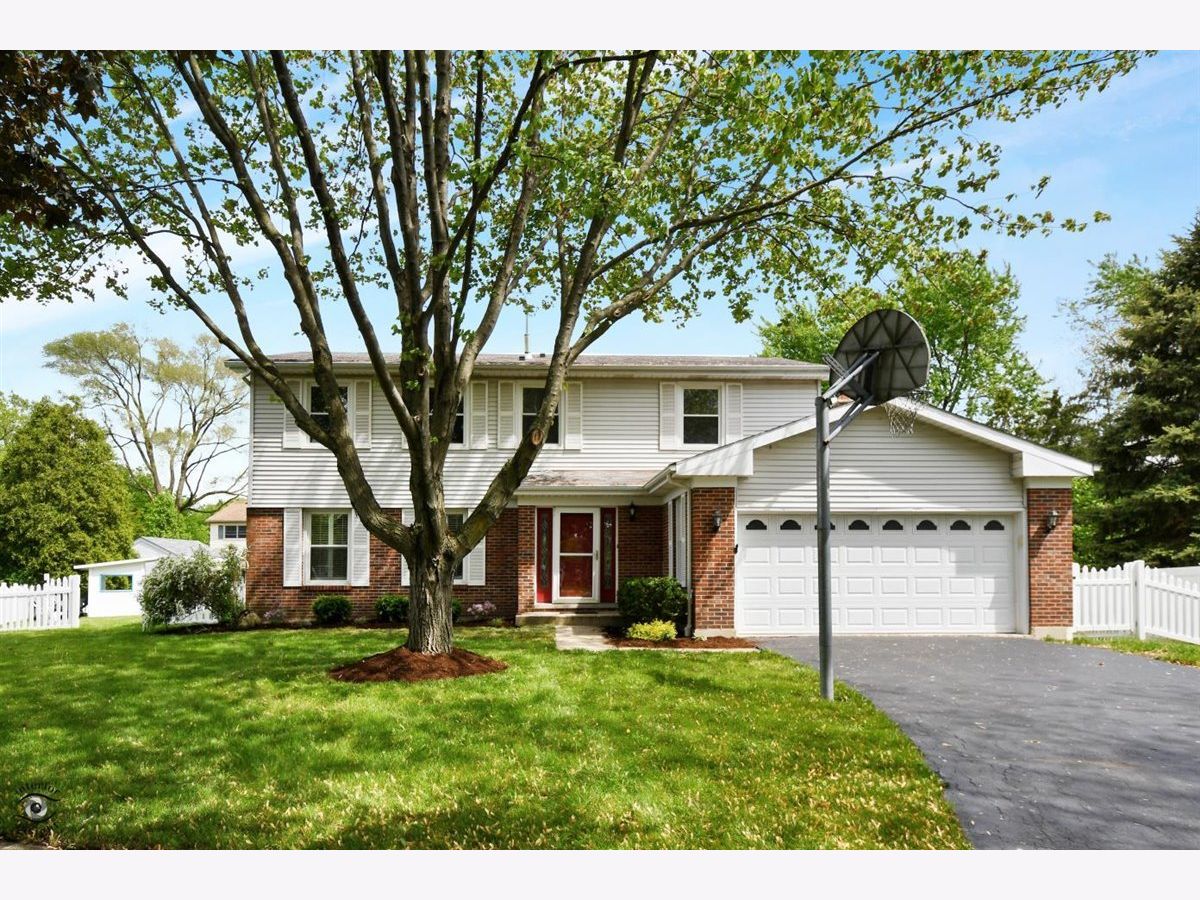 Homes Sold Bay Colony Naperville Illinois, 1310 Carol