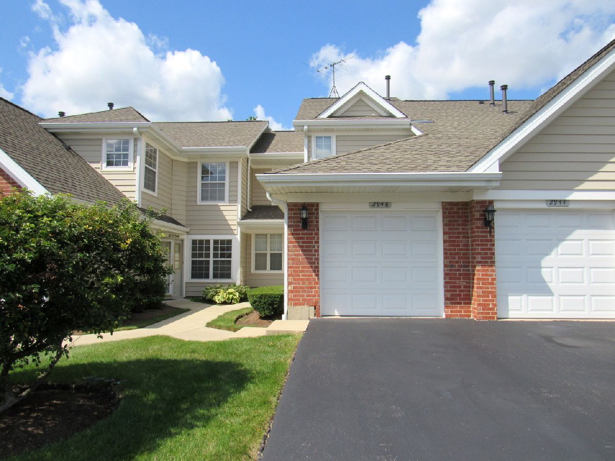 Townhomes & Condos Rented Heatherwood North Schaumburg Illinois, 2948 Heatherwood