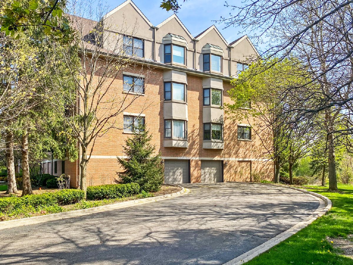 Condominiums Sold Hidden Lakes Lincolnshire Illinois, 20 Trafalgar