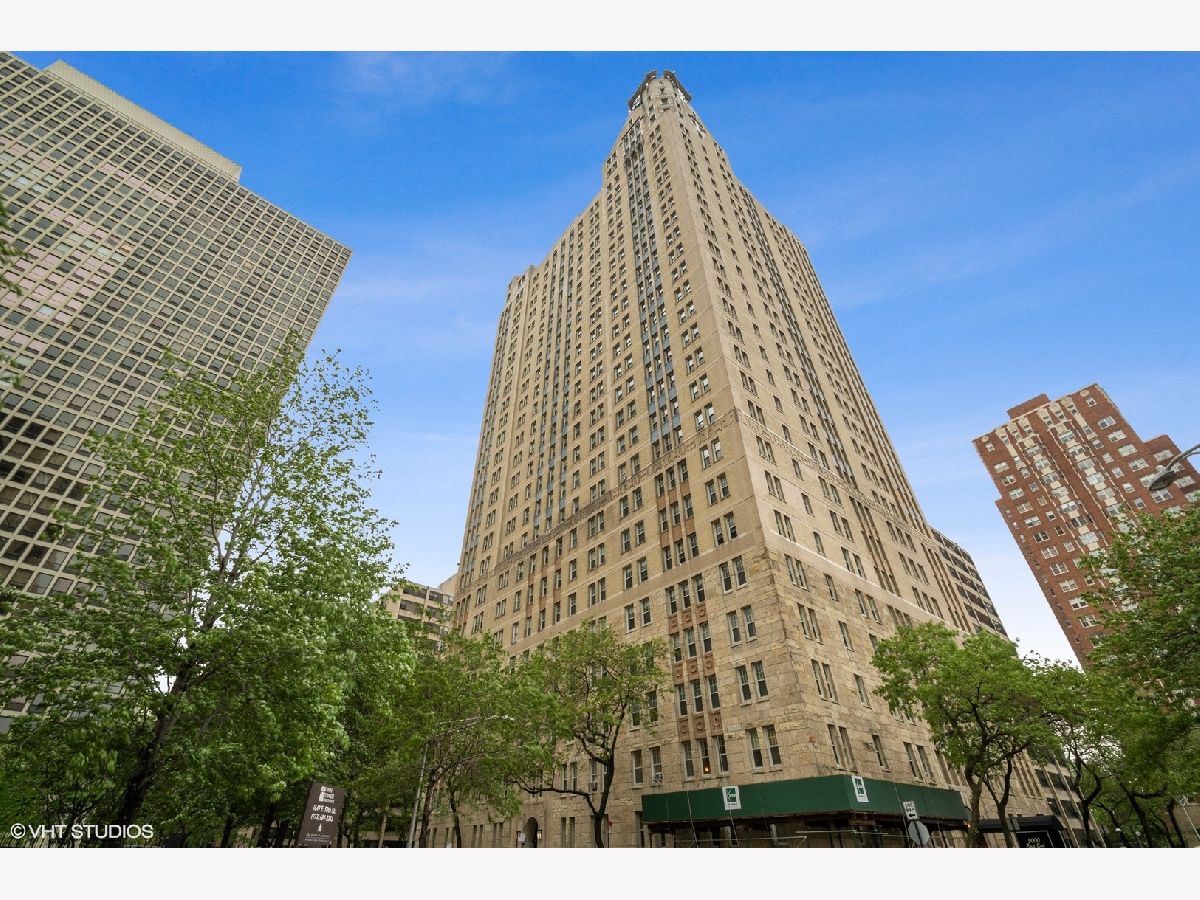 Condominiums Sold 5000 East End Building Chicago Illinois, 5000 East End