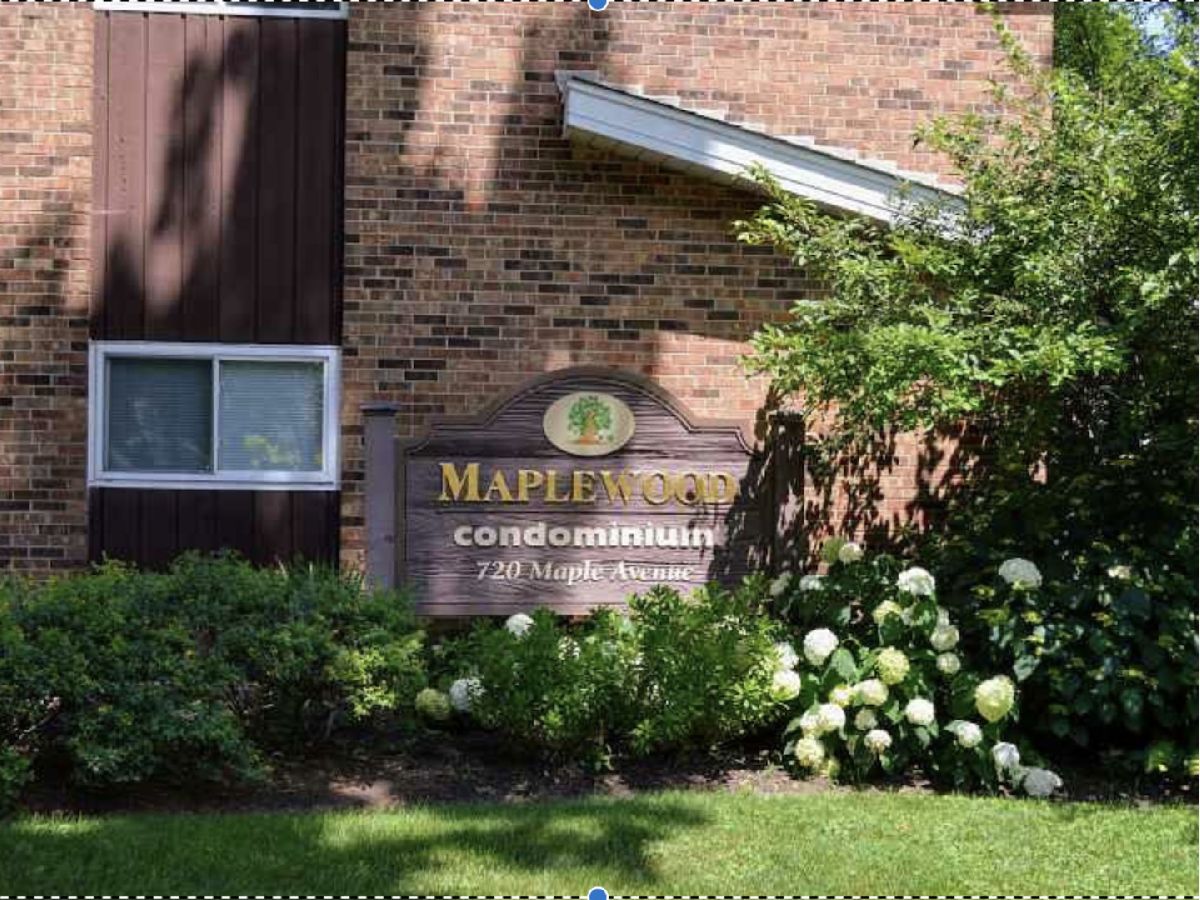 Condominiums Rented Maplewood Condominiums Downers Grove Illinois, 720 Maple