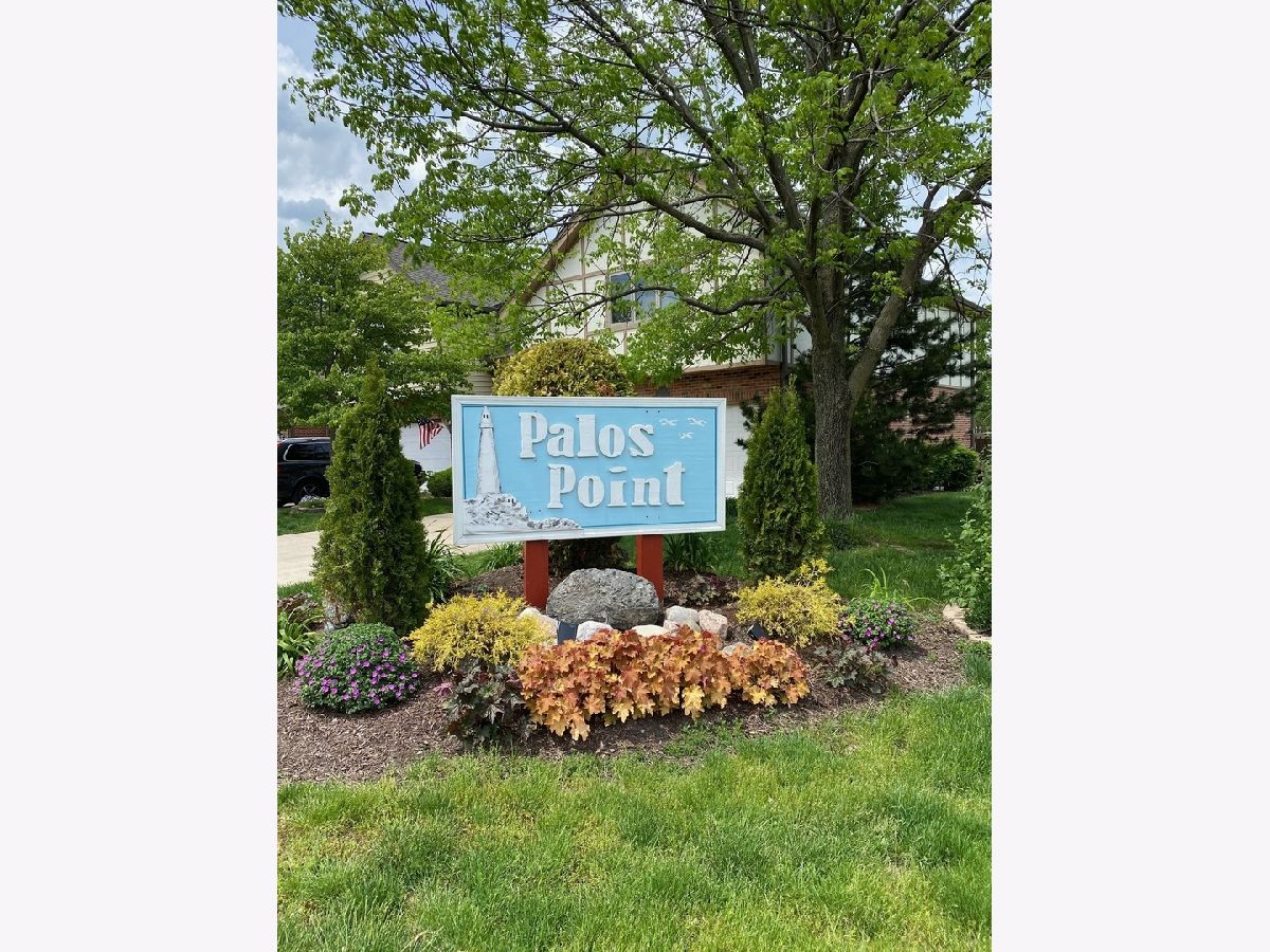 Townhomes Sold Palos Point Palos Heights Illinois, 11733 Seagull