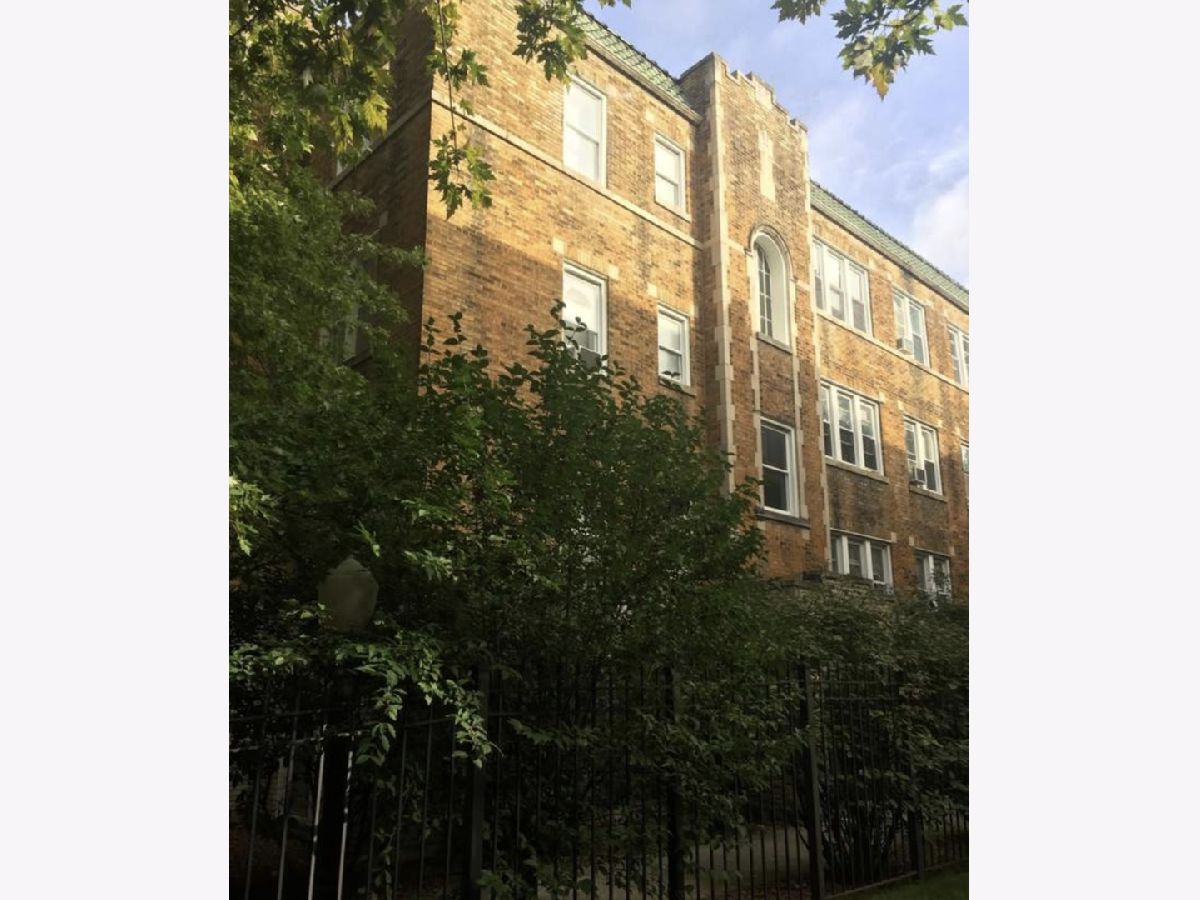 Condos & Townhomes Rented Wrightwood Neighbors Chicago Illinois, 611 Arlington