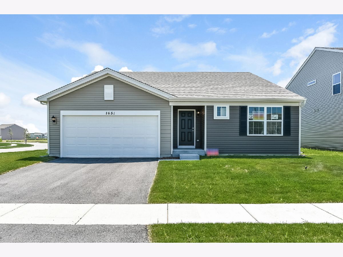 Homes & Condos & Townhomes Sold The Oaks Of Irish Prairie Mchenry Illinois, 3703 Murphy