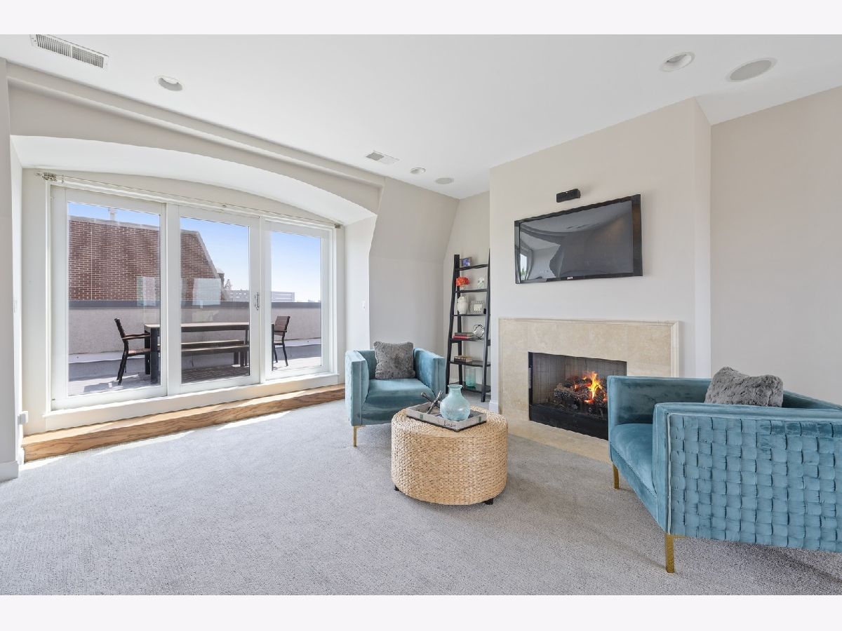 Townhomes & Condos & Homes Sold Columbia Place Chicago Illinois, 2851 Hermitage