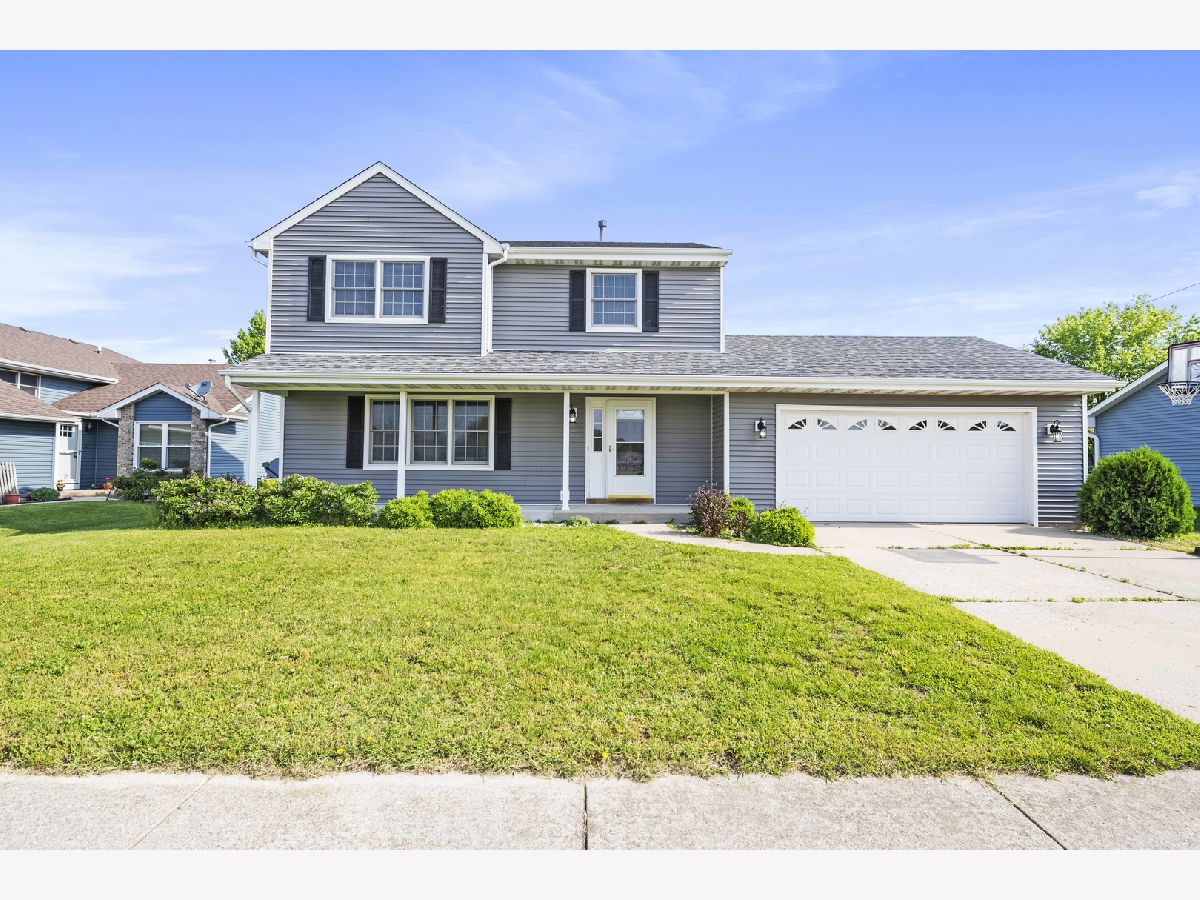 Townhomes & Homes Sold Quail Run Coal City Illinois, 522 Hunters Run