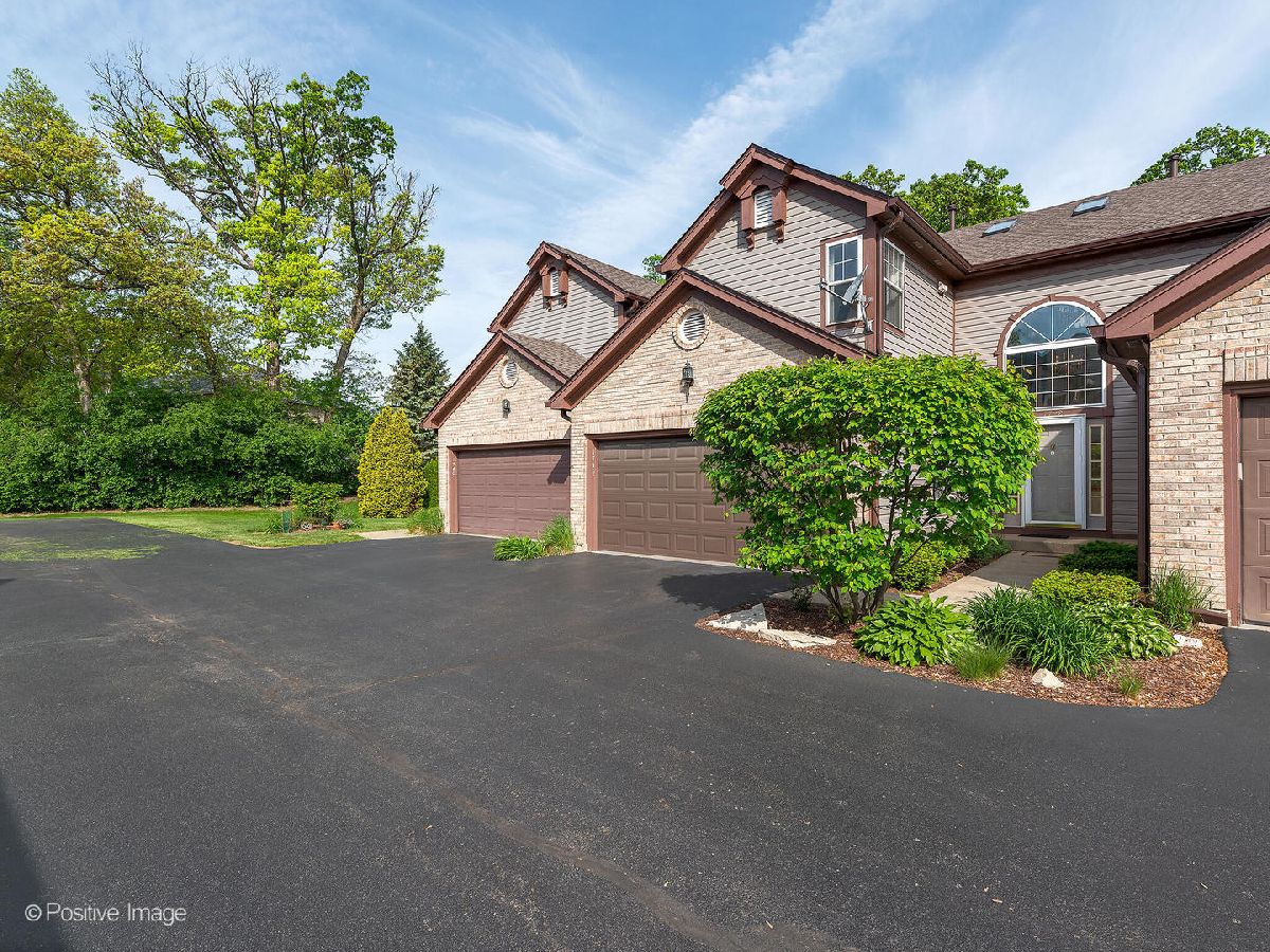 Townhomes & Condos & Homes Sold Kresswood Trails West Chicago Illinois, 1742 Kresswood