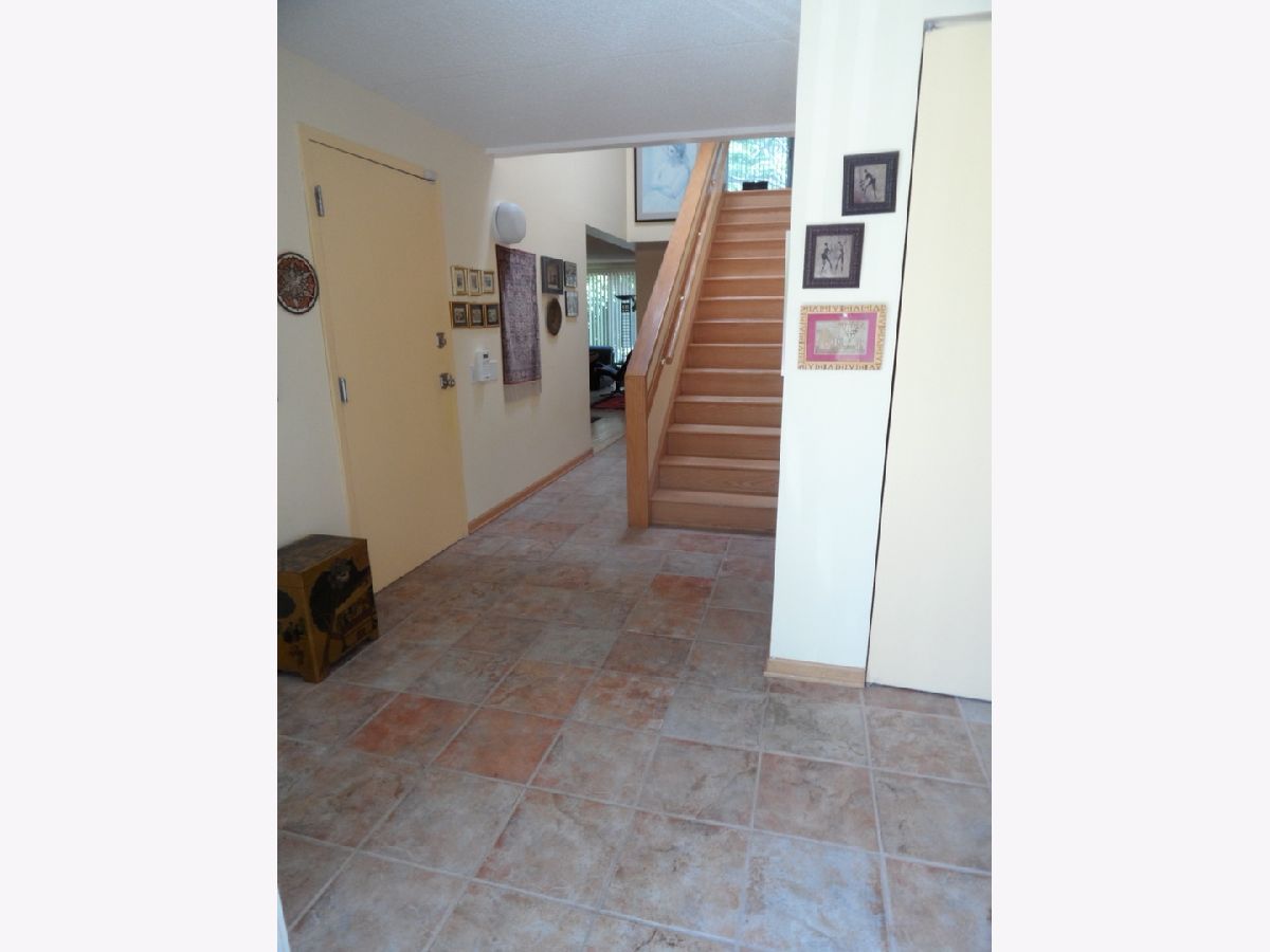 Townhomes & Condos Sold Courts Of Northbrook Northbrook Illinois, 48 Avon