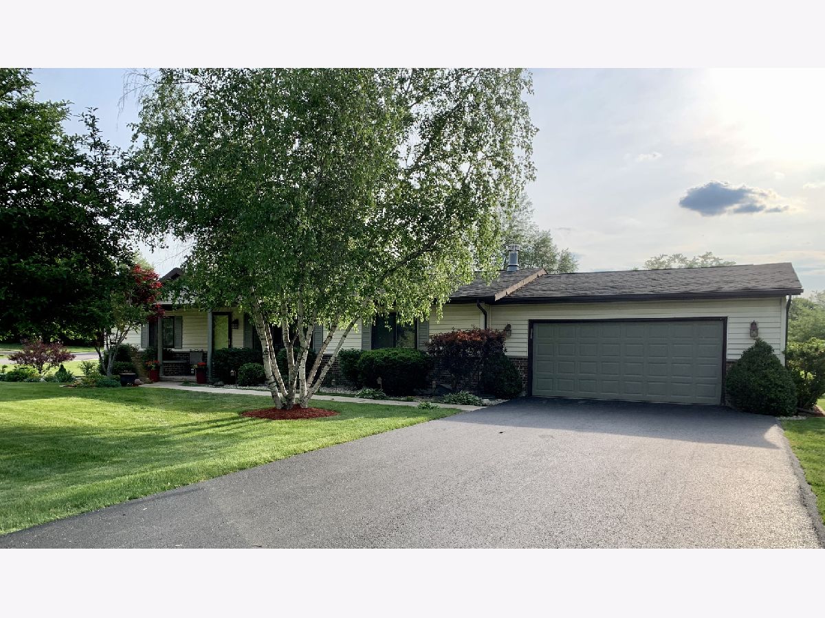 Homes Sold Highland Hills Genoa Illinois, 31035 Oakview