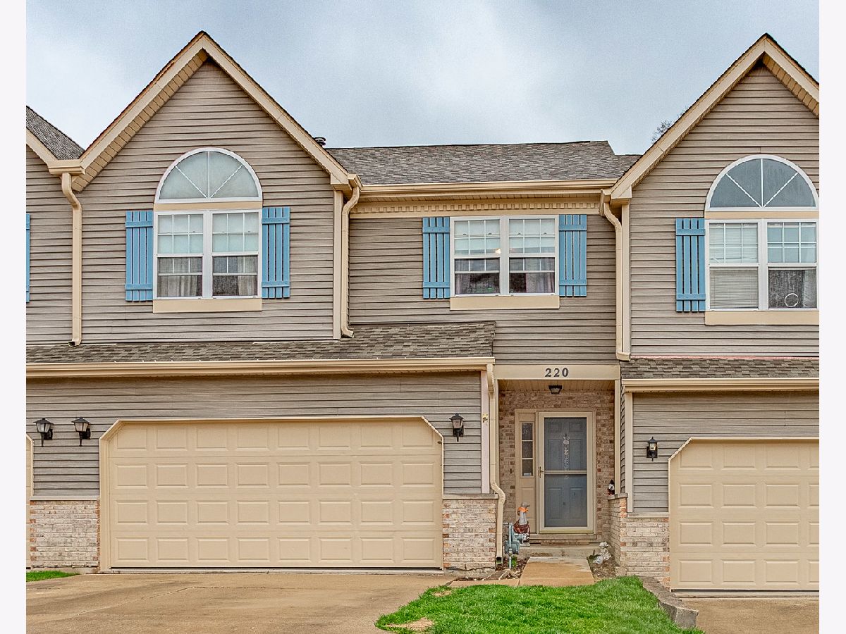 Townhomes Sold Dunridge Condos East Dundee Illinois, 220 Dunridge