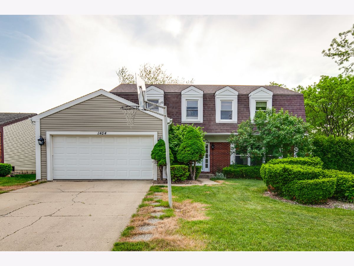 Homes Rented Strathmore Grove Buffalo Grove Illinois, 1404 Oxford