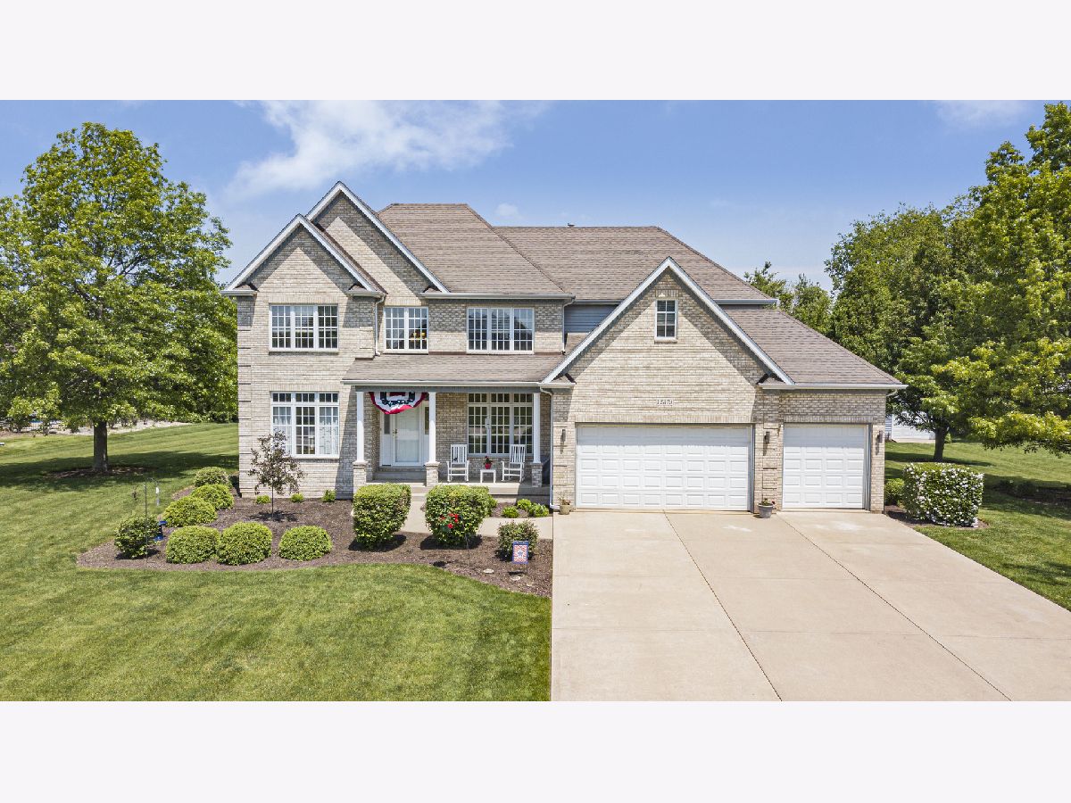 Homes Sold Schaefer Woods Plano Illinois, 12379 Andrew
