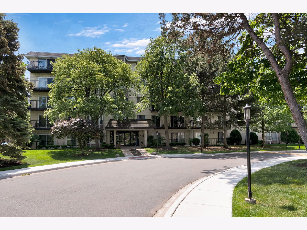 Condominiums & Homes Sold Morton Grove Estates Morton Grove Illinois, 8630 Waukegan