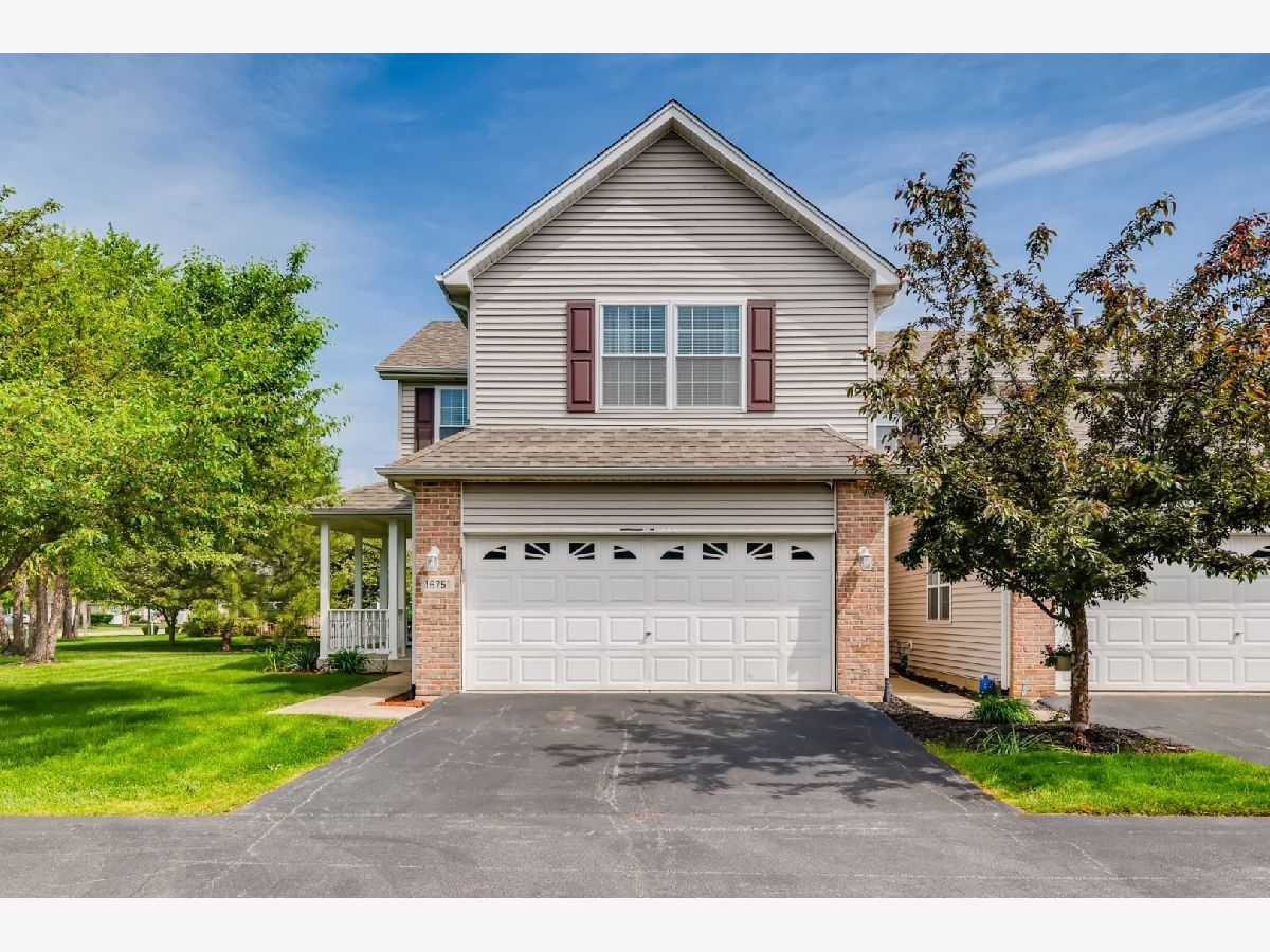 Townhomes Sold Pueblo Point Lockport Illinois, 16751 Sunset Ridge
