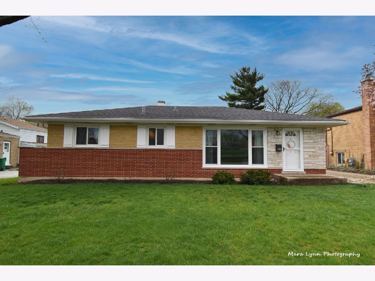 Homes Sold Lilac Gardens Lombard Illinois, 1053 Main