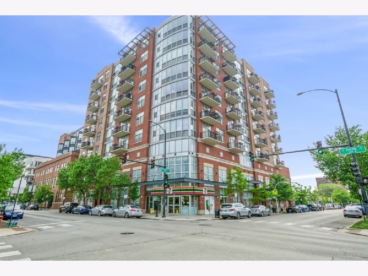 Condominiums Sold Promenade Chicago Illinois, 1201 Adams