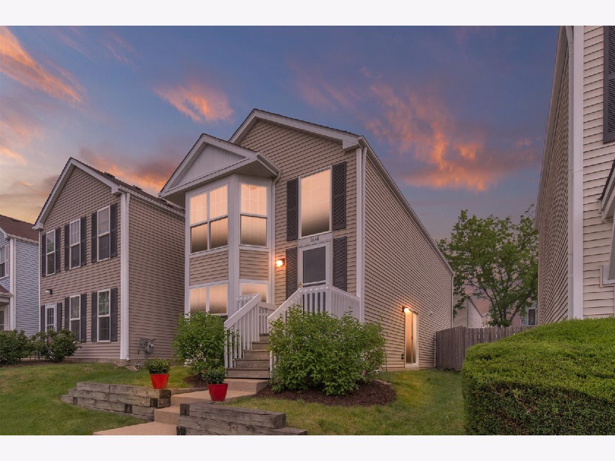 1644 Linden Park Lane, Aurora, Illinois 60504 MLS 11102539 WinterCohen