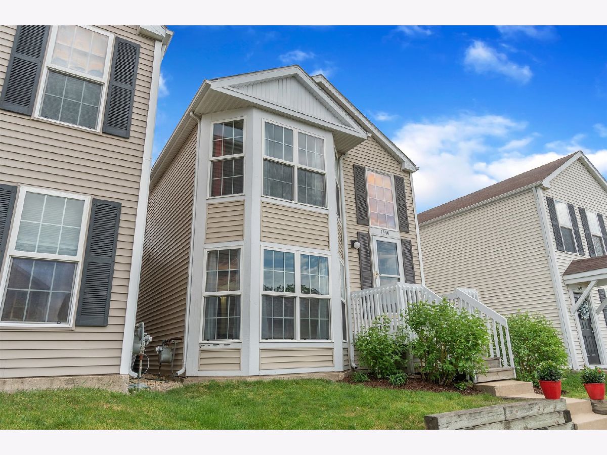 1644 Linden Park Lane, Aurora, Illinois 60504 MLS 11102539 WinterCohen