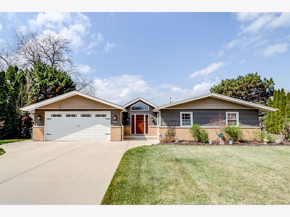 Homes Sold Lake Briarwood Arlington Heights Illinois, 2838 Briarwood
