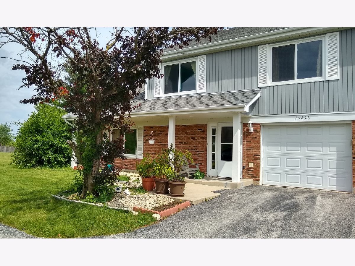 Homes & Townhomes Sold Park Hill Orland Park Illinois, 15826 Farm Hill
