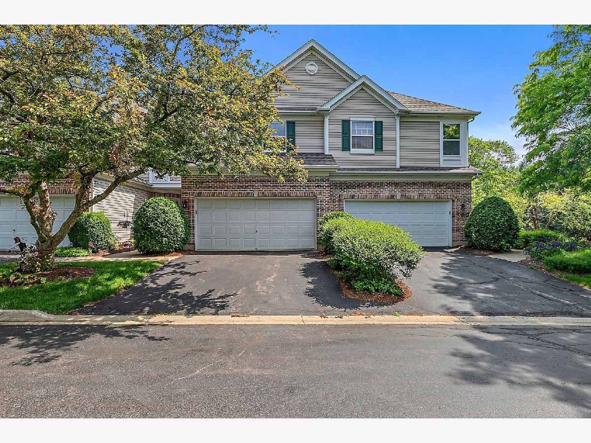 Townhomes Sold Middleton Place Lisle Illinois, 1005 Middleton