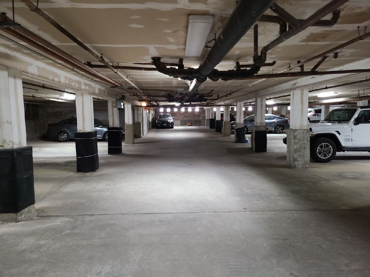 Condos & Townhomes Rented Village Lofts Chicago Illinois, 612 Oakley