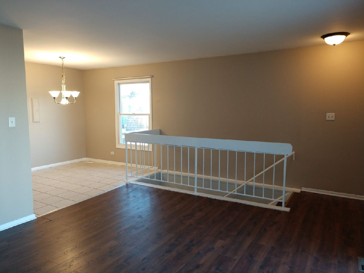 Sheffield Manor Schaumburg IL, Townhomes & Condos For Sale & For Rent