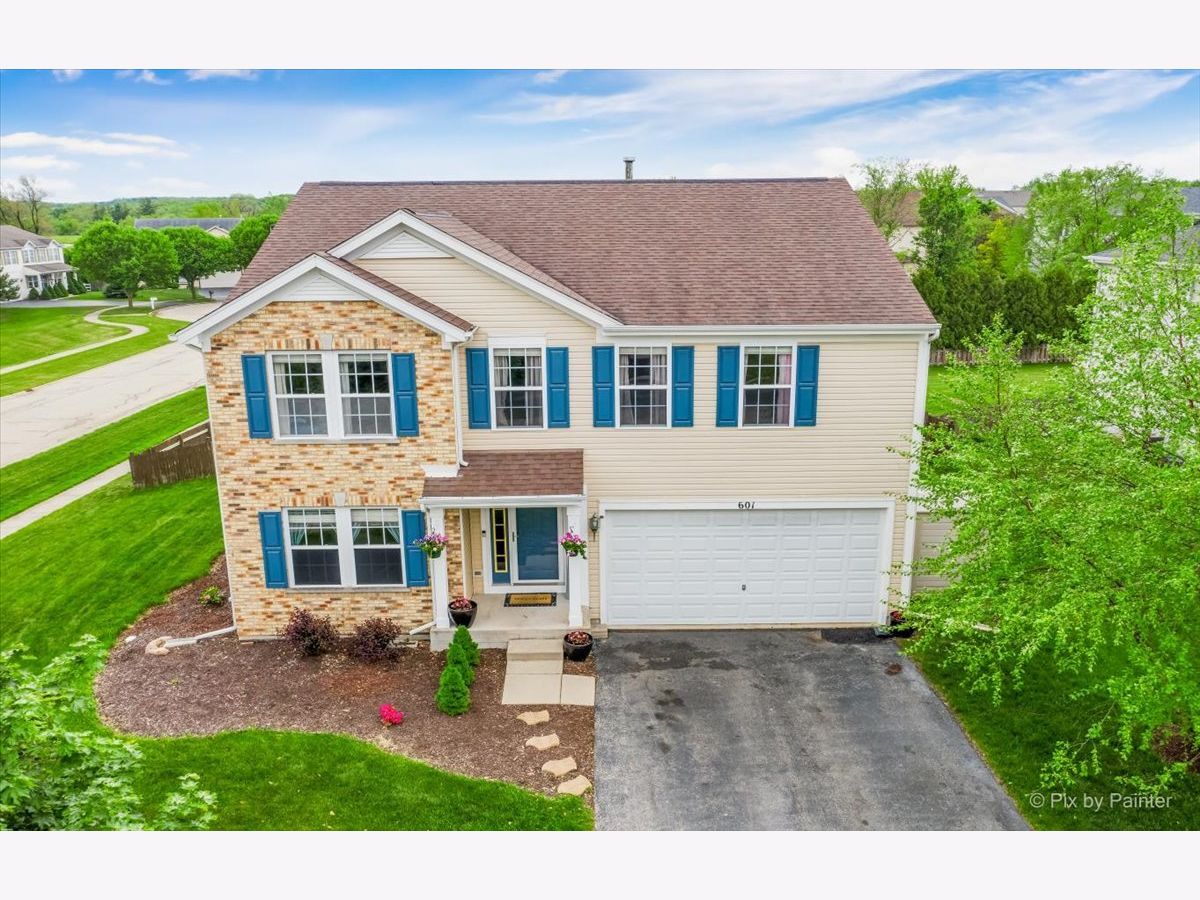 Homes Sold Doral Ridge Estates Marengo Illinois, 601 Sara