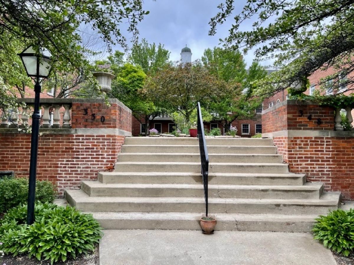 Condos & Townhomes Sold Williamsburg Manor Evanston Illinois, 336 Ridge