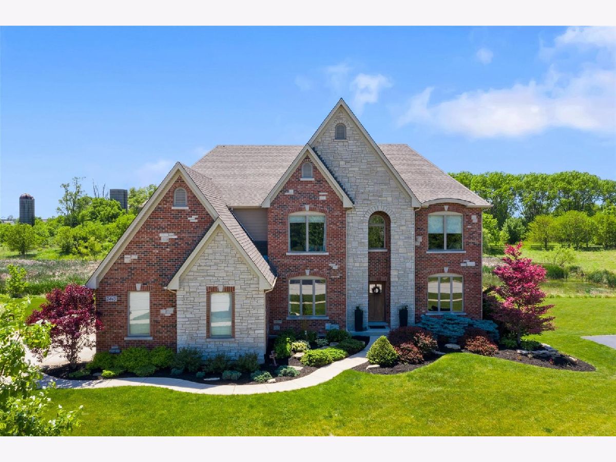Homes Sold Coventry Hills Batavia Illinois, 2440 Hunt