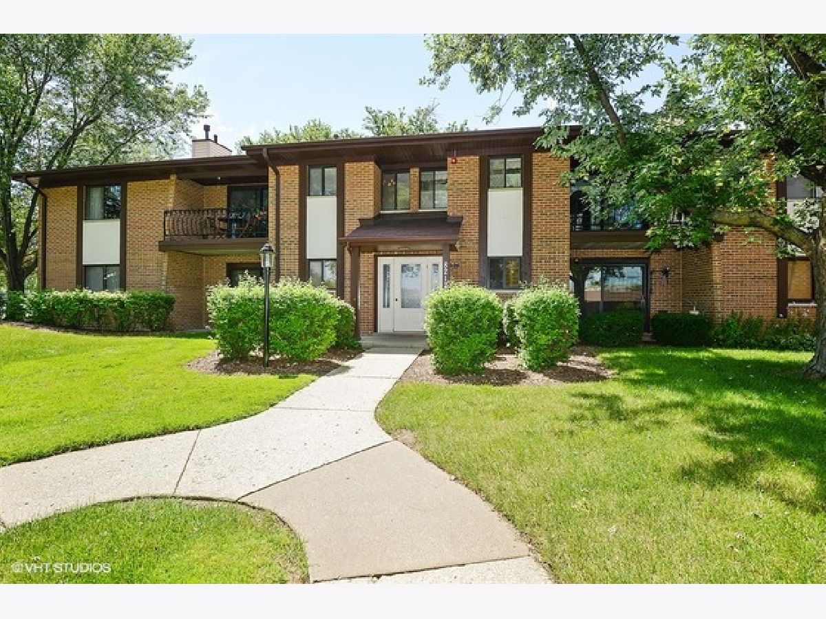 Piers Ii Woodridge IL, Condominiums For Sale & For Rent Sadie Winter