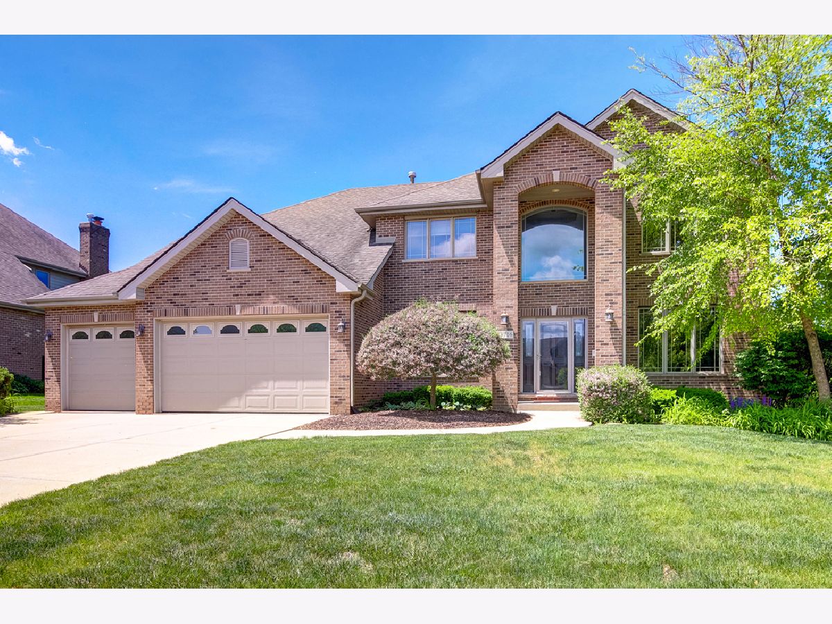 Homes Sold Windhaven West Orland Park Illinois, 13716 Tallgrass