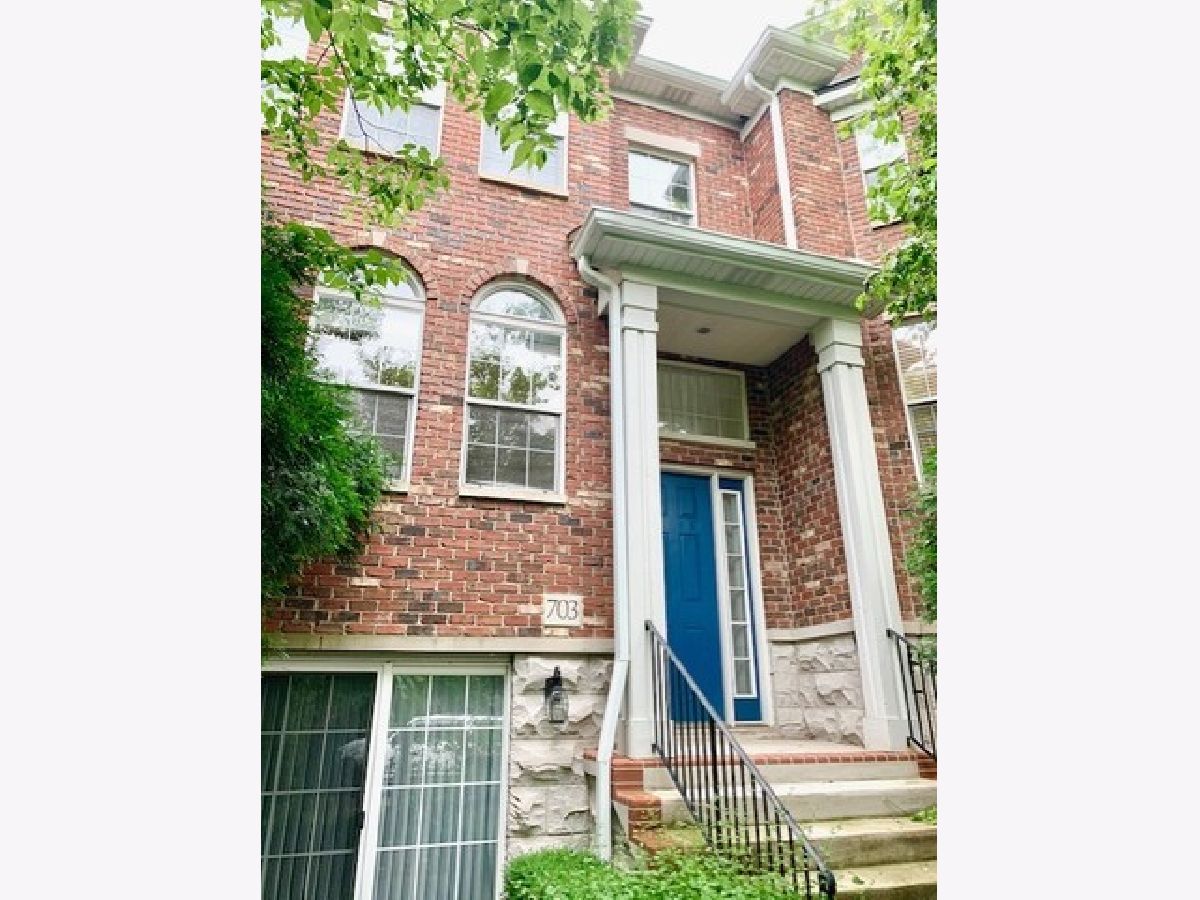 Townhomes Sold Prescott Woods Naperville Illinois, 703 Prescott