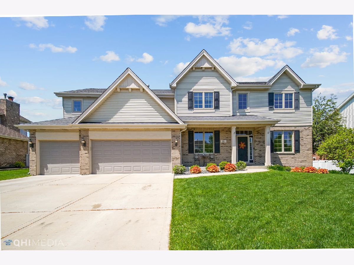 Homes Sold Creekside Estates Lockport Illinois, 15012 Hunters
