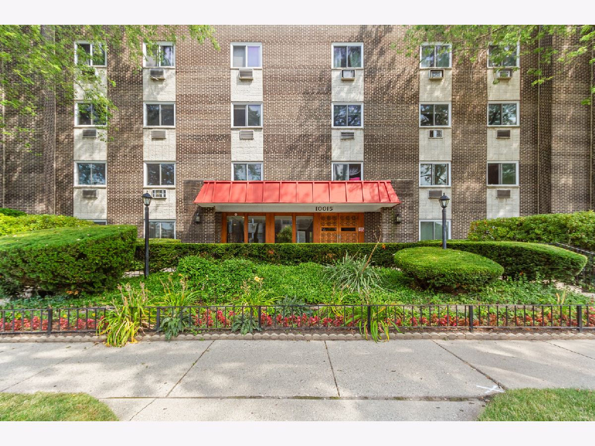 Condominiums & Homes Sold Old Orchard East Skokie Illinois, 10015 Beverly