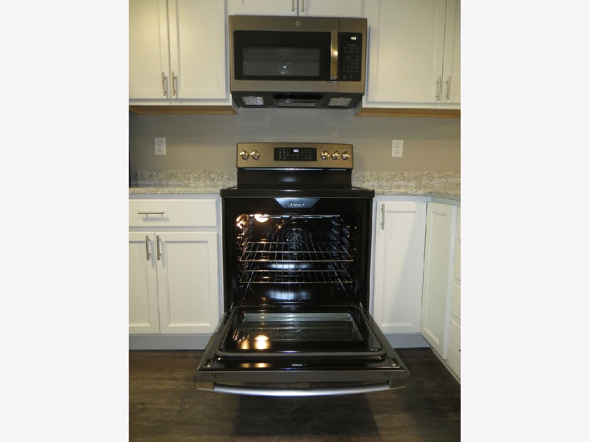 Condominiums & Homes Sold Eagle Ridge Urbana Illinois, 2001 Eagle Ridge