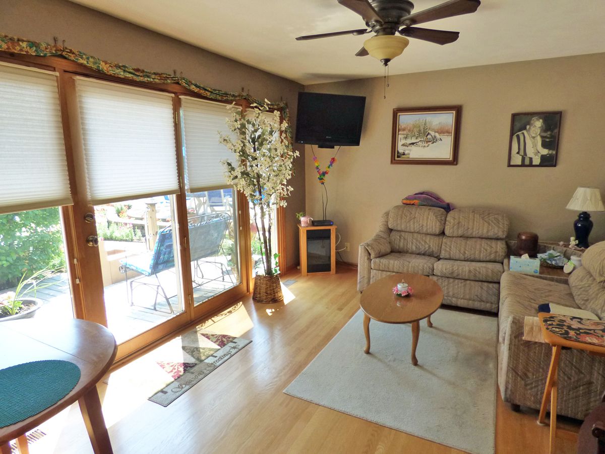 Homes Sold Hunters Hill St Charles Illinois, 42W017 Oak Hill