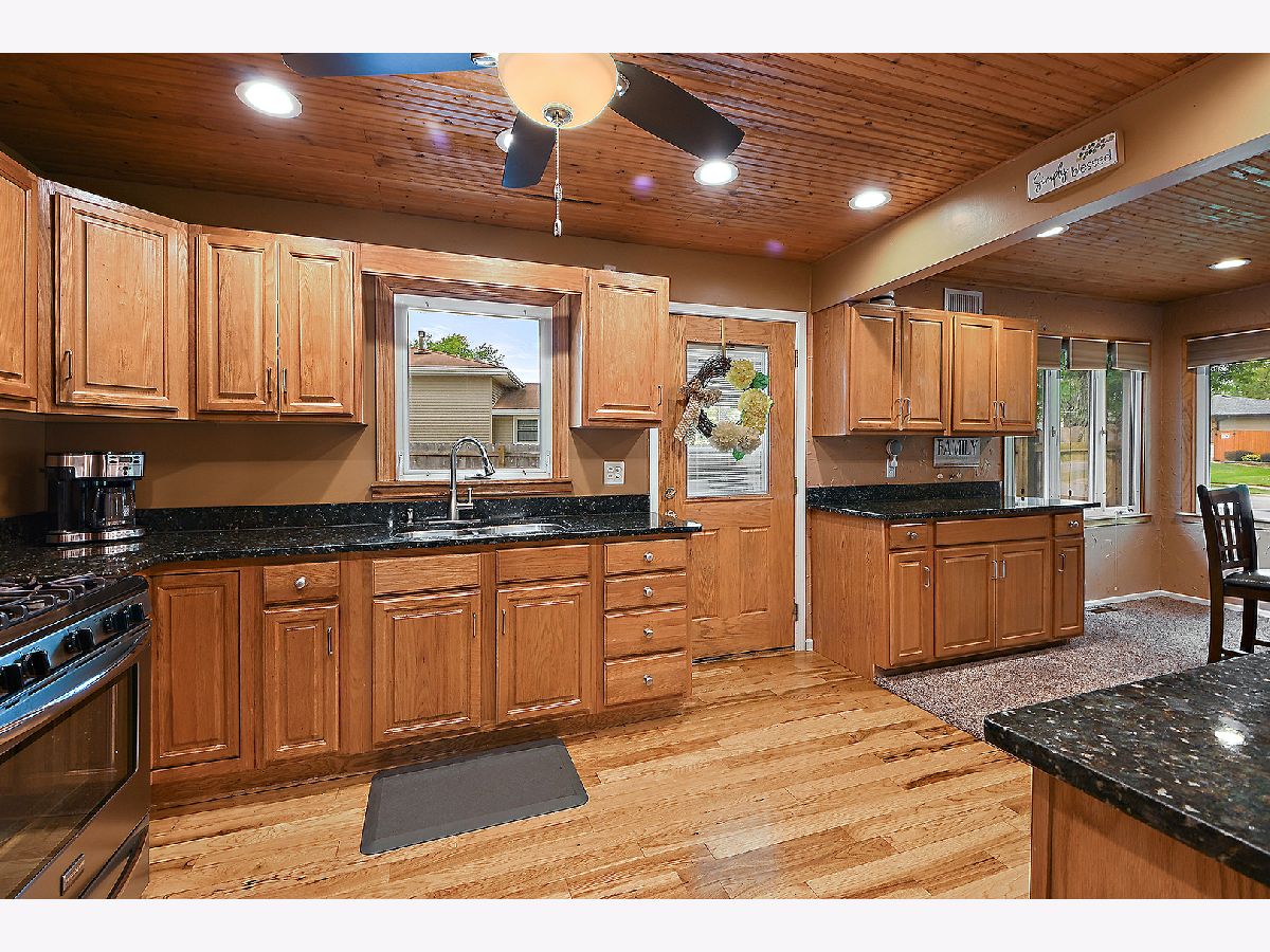 Homes Sold Tinley Heights Tinley Park Illinois, 16824 Oketo