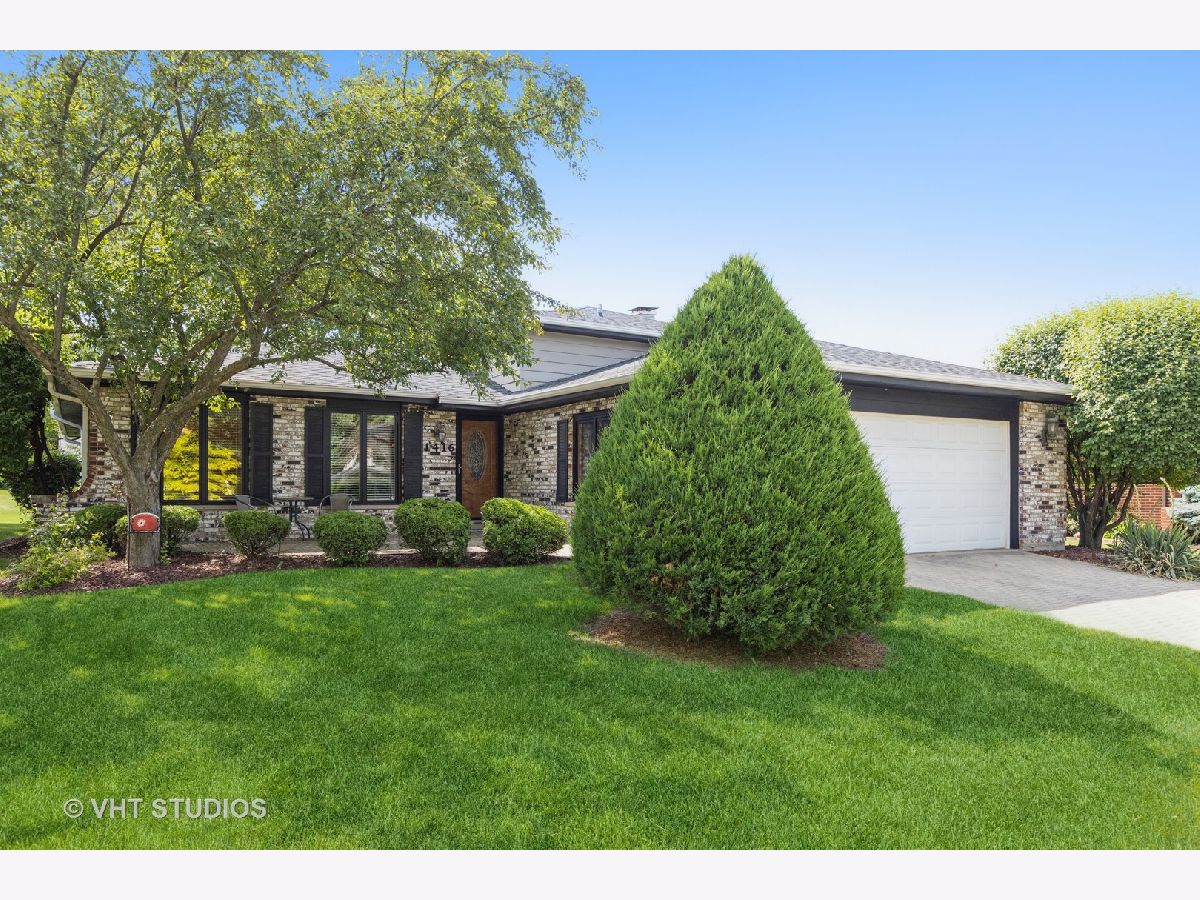 Homes Sold Farmingdale Cove Westmont Illinois, 1416 Spruce