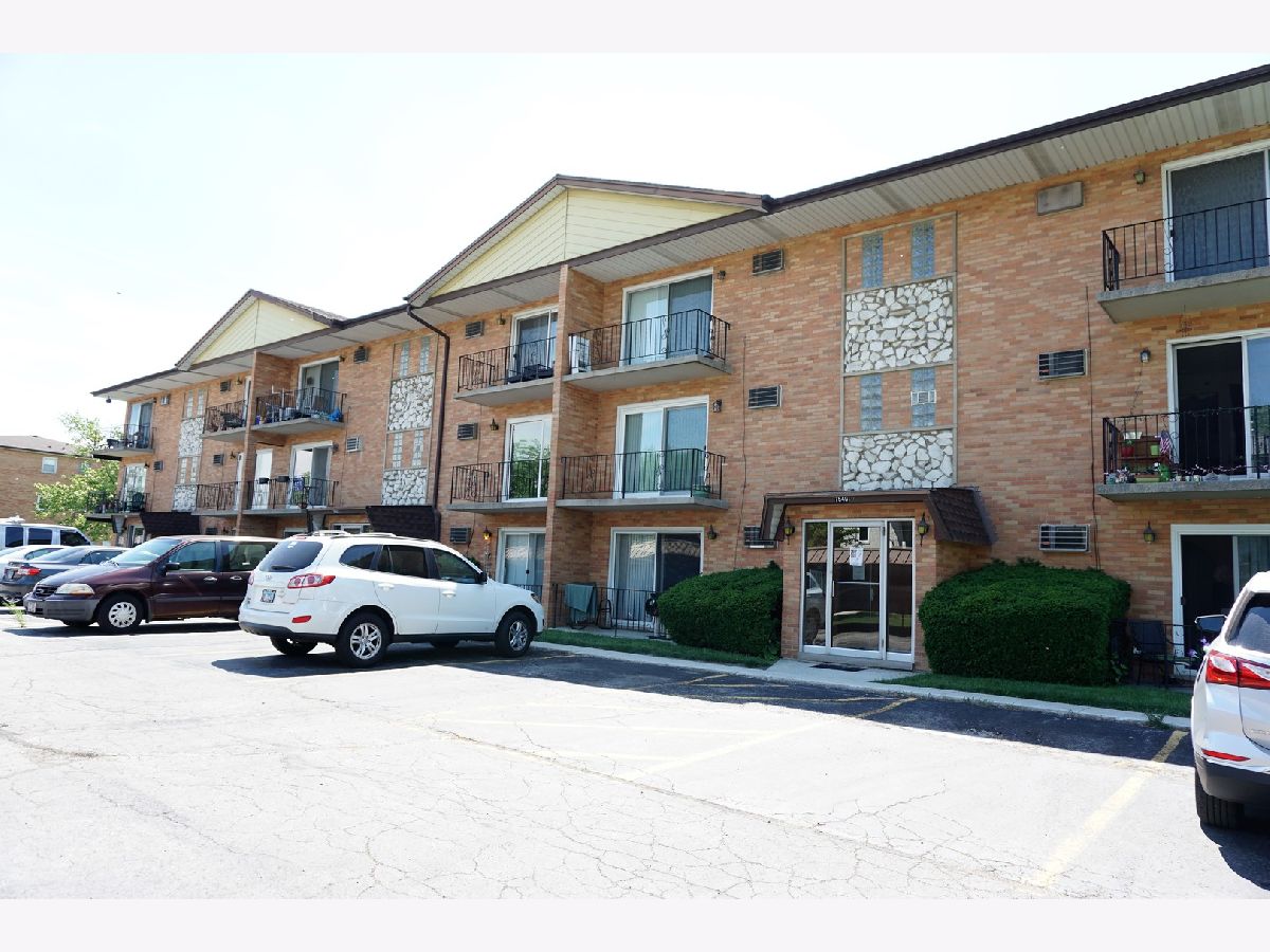 Condominiums Sold Sunrise Worth Illinois, 7540 111th