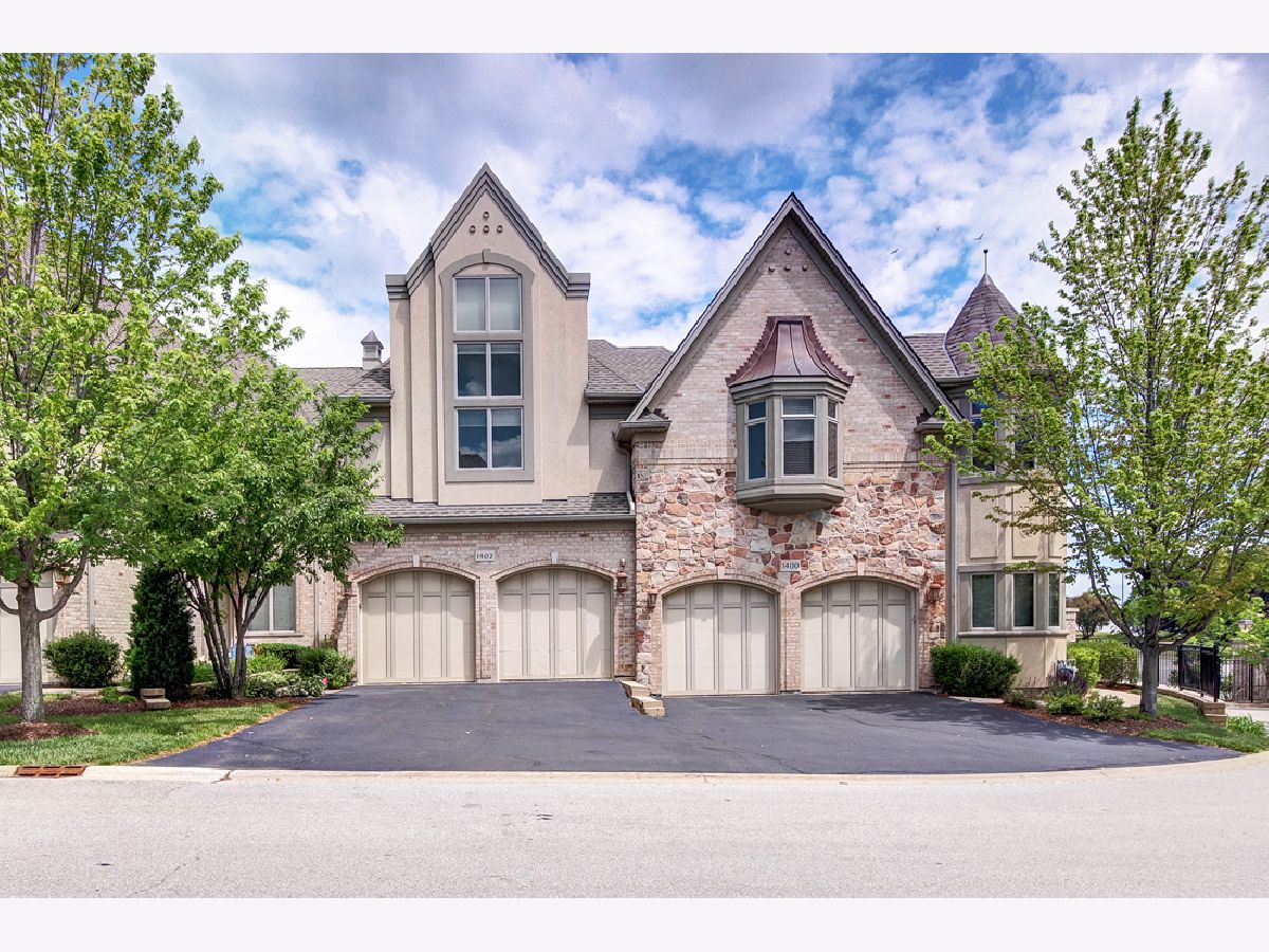 Maison Du Comte Inverness IL, Townhomes For Sale & For Rent Sadie