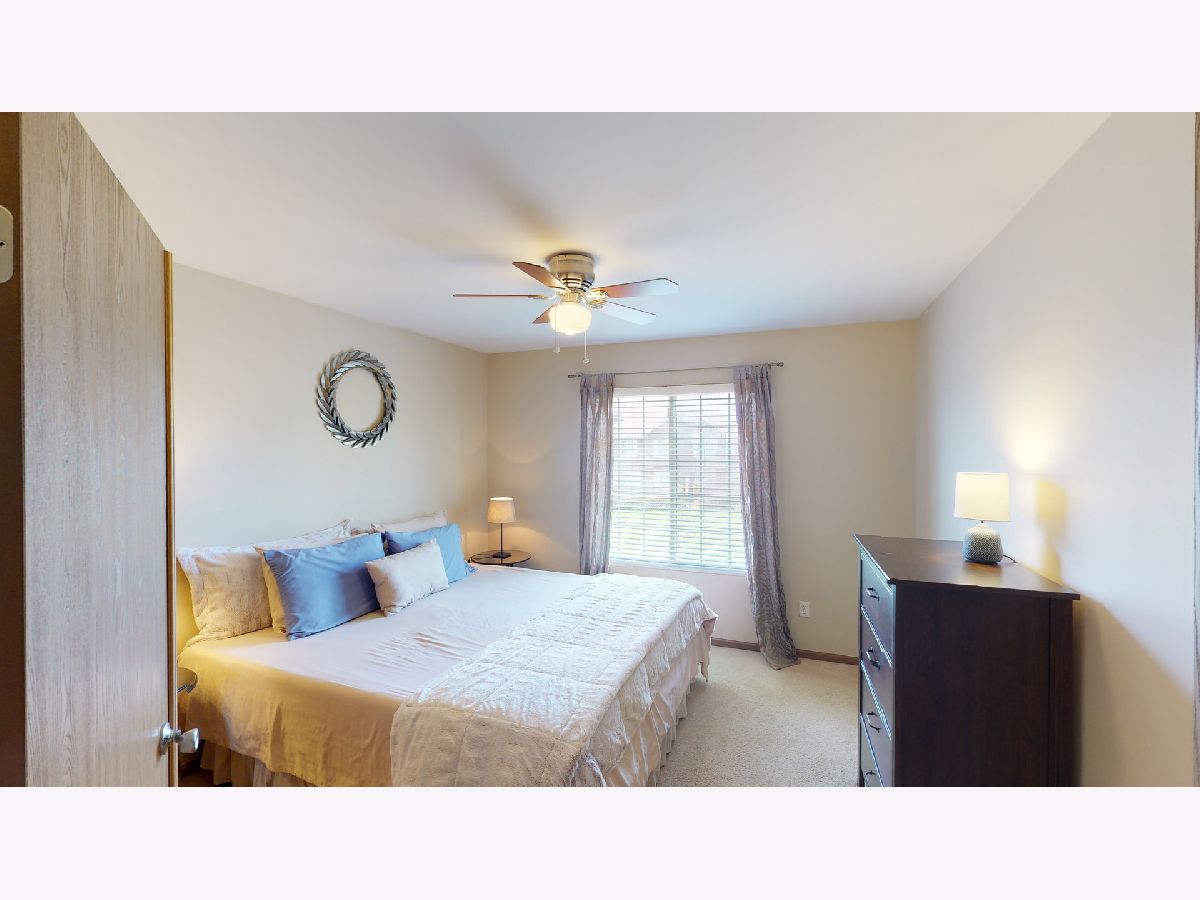 Townhomes & Condos Sold Carriage Homes Of Indian Trail Aurora Illinois, 1632 Bridle Post