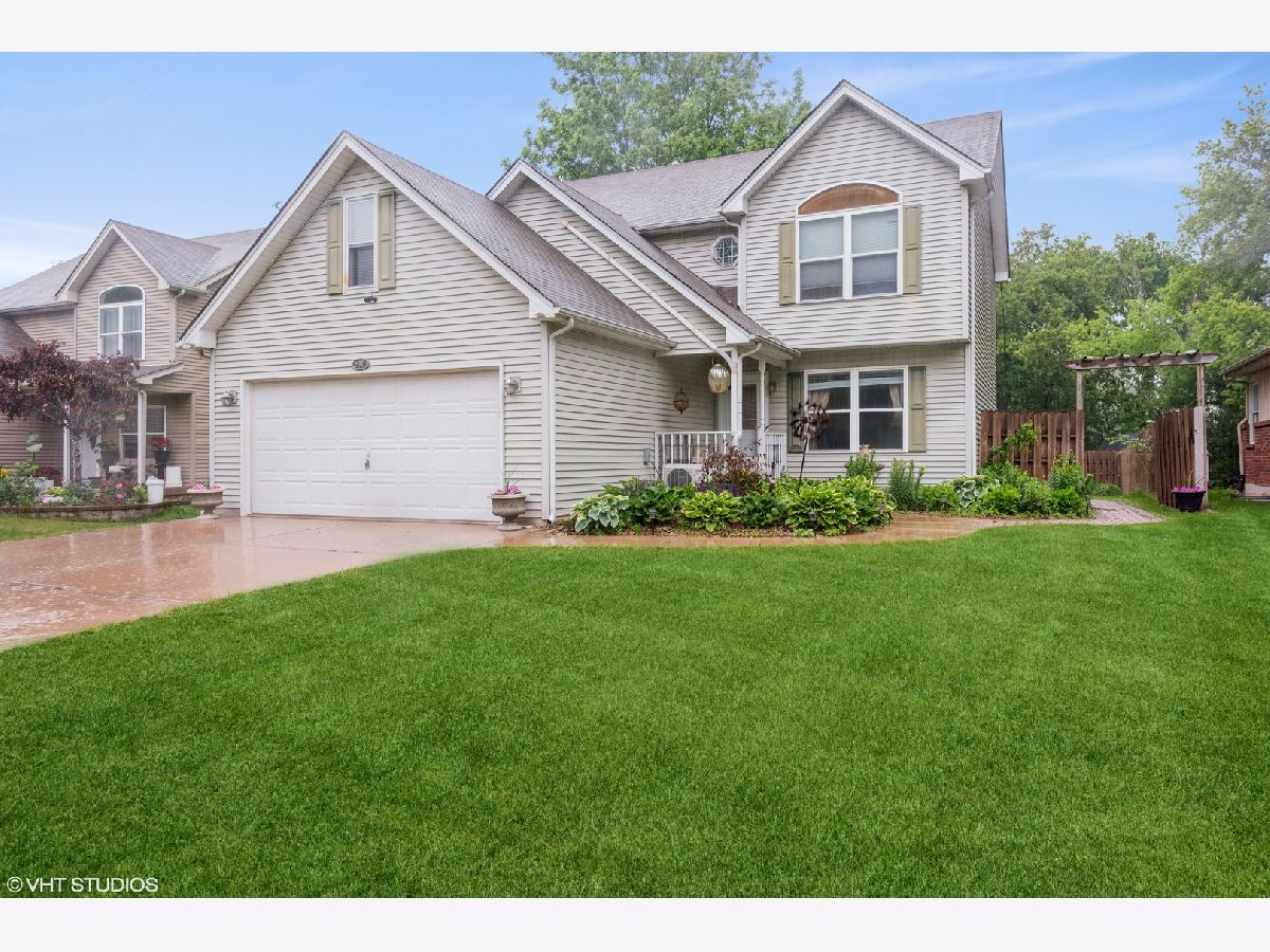 Homes Sold Fox River Crystal Spring South Elgin Illinois, 510 Crystal