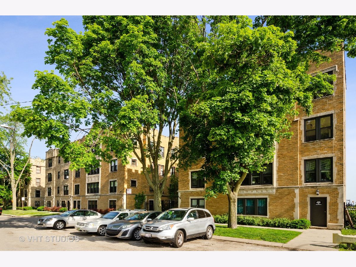 Condos & Townhomes Sold Jarvis On The Lake Chicago Illinois, 1216 Jarvis