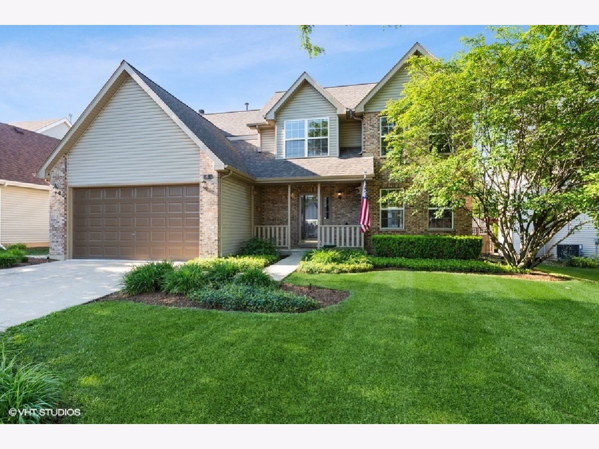 Homes Sold Concord Hills Lake In The Hills Illinois, 8 Sugar Creek