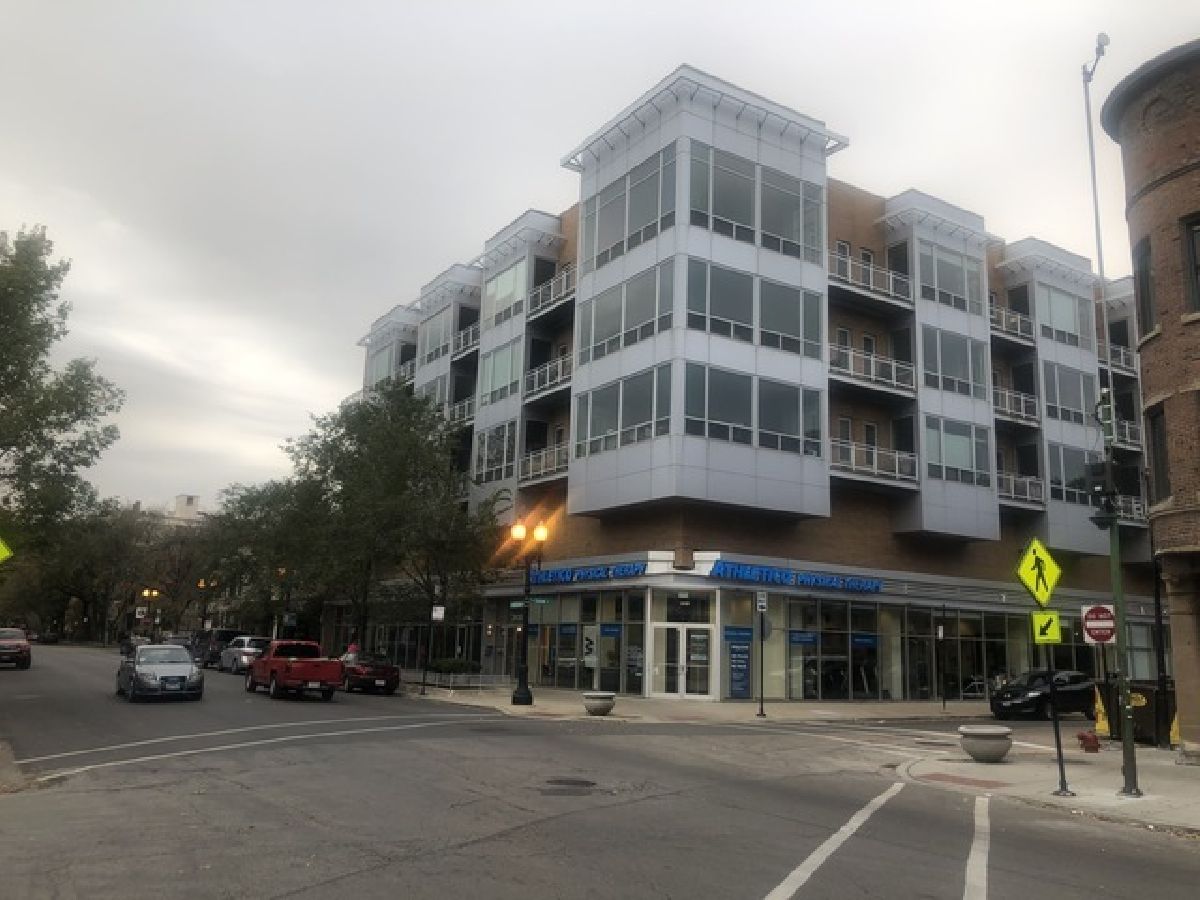 Condominiums Rented Lakeview Station Chicago Illinois, 3920 Sheridan