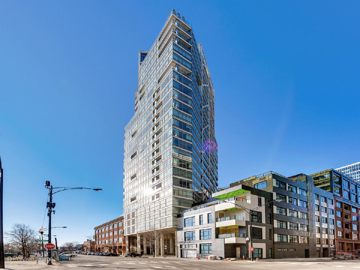 Condominiums Sold Erie On The Park Chicago Illinois, 510 Erie
